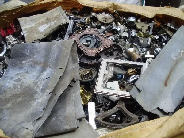 Old Zinc Die Cast Scrap (Saves)
