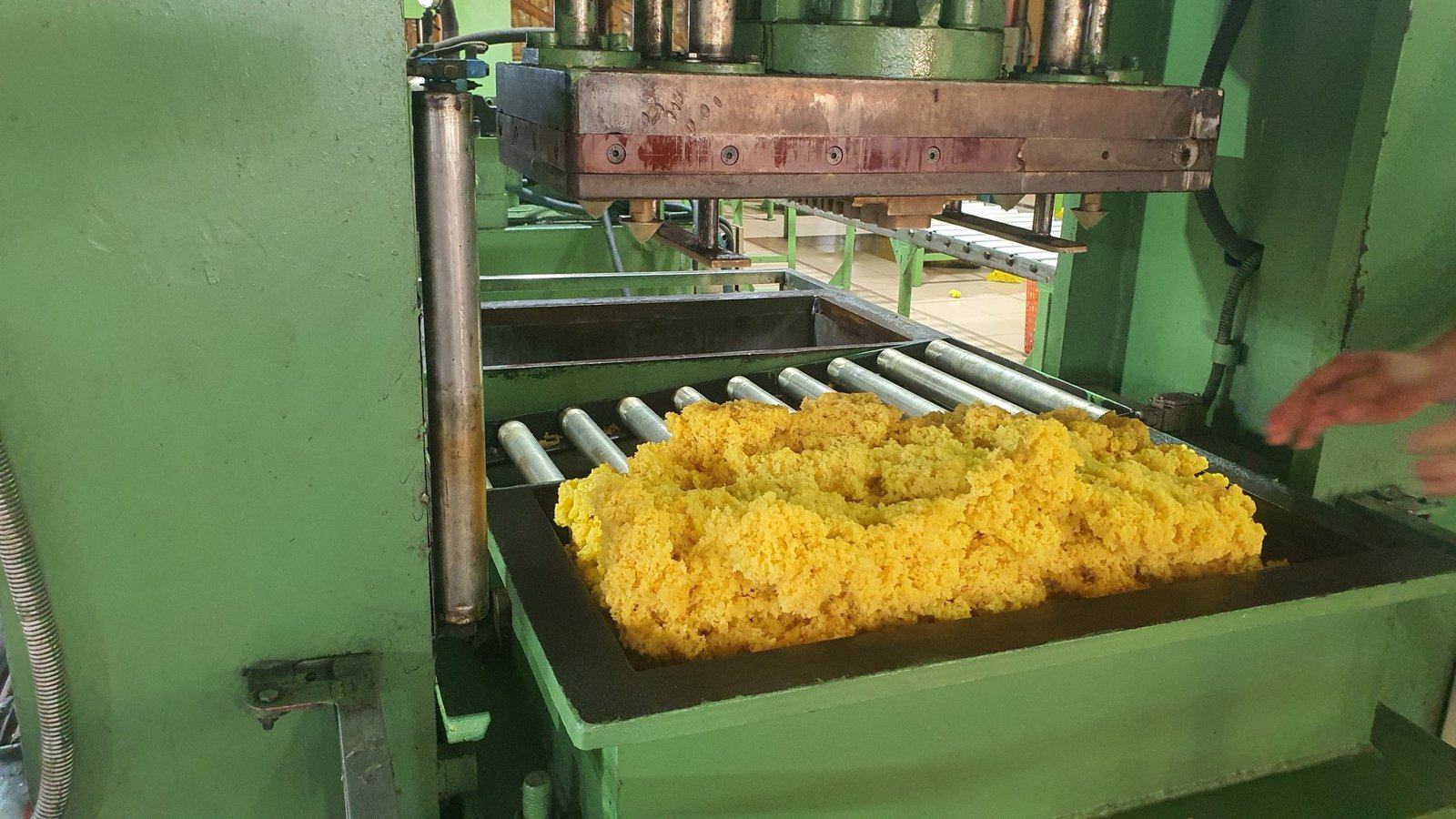 SVR CV 60 yellow natural rubber packaging of the highest quality, directly from Tanzaniaese manufacturer LOC PHAT quality raw rubber